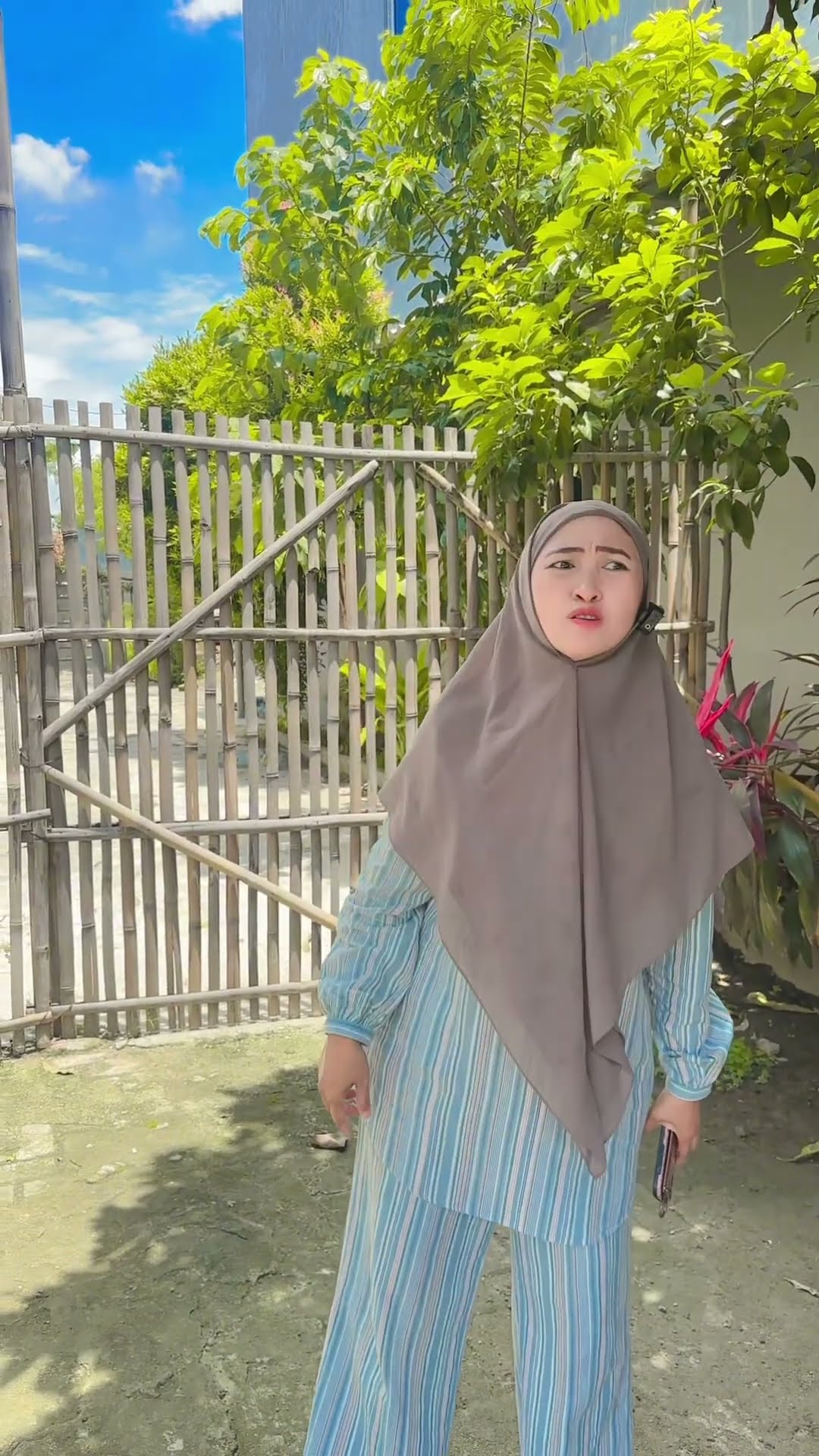 TERNYATA KA RAYA ROBOT ??