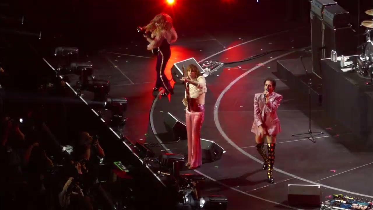 Концерт эго. Эго артист. Эgo концерты. Эgo певец 2022. Эго концерт москва 2022.