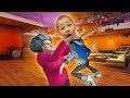 СТРАШНЫЙ УЧИТЕЛЬ ПОЙМАЛ МЕНЯ! Scary Teacher 3D ОСТРЫЙ СОУС на день рождение учителю!