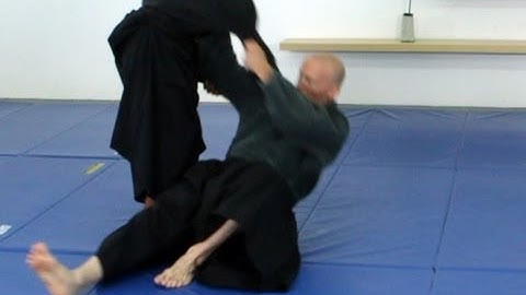 Yoko tomoe nage, basic Ninjutsu throw - technique for Akban wiki
