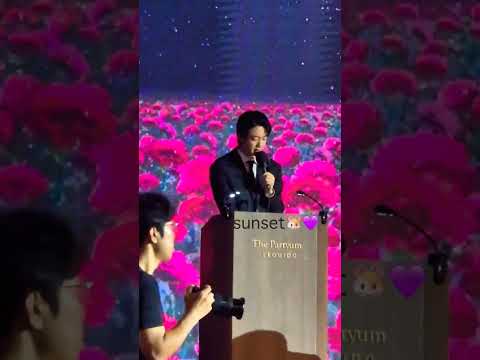 جين في زفاف صديق المدير انا كيم سوكجين من  زميل العريس واليوم سأقوم بإدارة هذه مراسم االزفاف