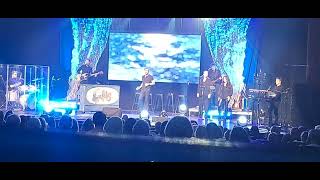 David phelps live 7.11.26  Bridge over Troubled Water 