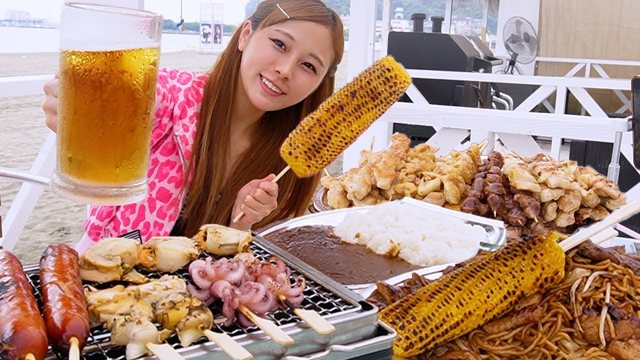 【大食い】海の家で水着で爆食いと江ノ島で食べ歩き