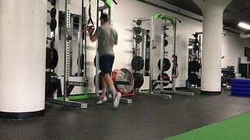 TRX SPLIT SQUAT JUMPS