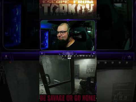 He whips his hair back and forth #tarkov #gaming #streamer #twitch #escape from tarkov