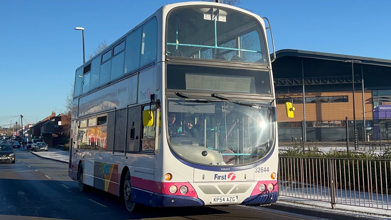 A ride on preserved ex first bus 32644 (KP54 AZG) - YouTube