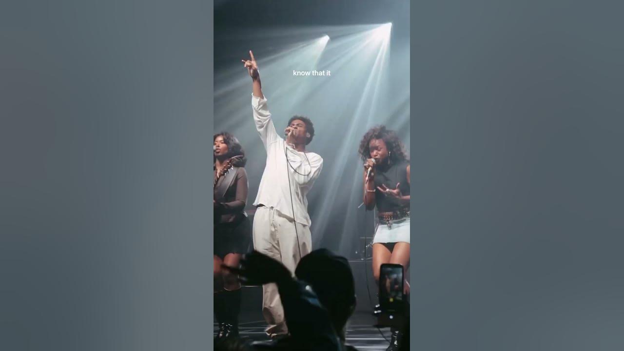 Hater’s Anthem live from London! The energy in the room for this song was so electric, thank you 💙