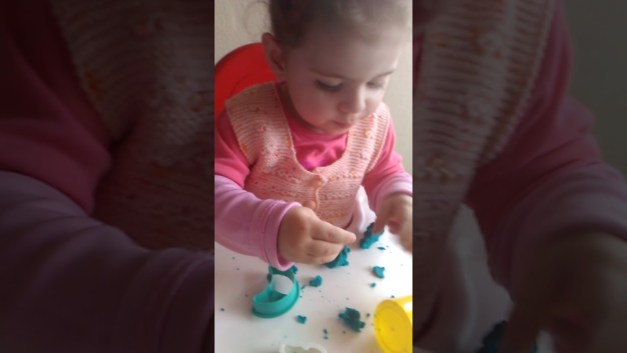 Meleknaz pasta yapıyor YouTube