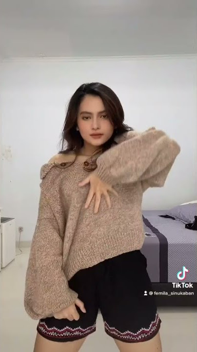 Cantik dan seksinya Femila Sinukaban Idol 'tiktok'