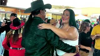 Bailecito en la pulga de Alamo Texas rgv