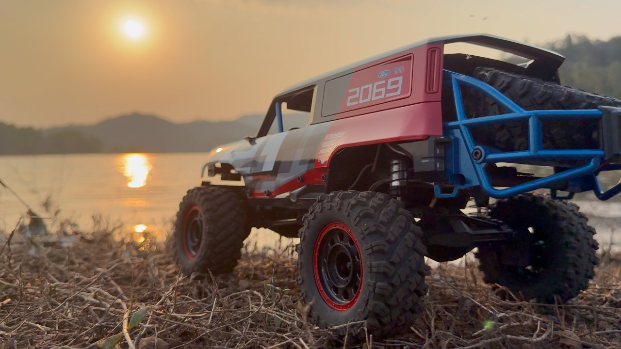 Sunset Crawl Hits Different 🌅 Ford Bronco Baja MJX H12P | Pure Sound #fordbronco #rcpitstop #rcindia