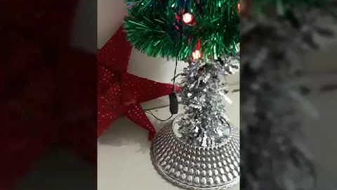 How to make Christmas Tree At Home in 2 minutes.  🎅