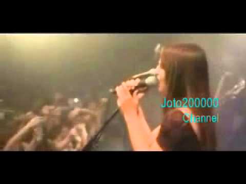 SPLIT - Ella canta en vivo Soy Tuya (Español Latino) [Fan Made] @joto200000