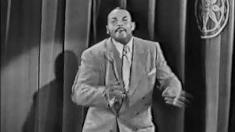 Contestant Plays "Bones" on Amateur Hour