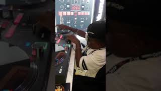 DJ Wheels -TESTING OUT THE NUMARK SCRATCH MIXER LIVE! @ THE DJ EXPO 2019! 🎧🎶🔥