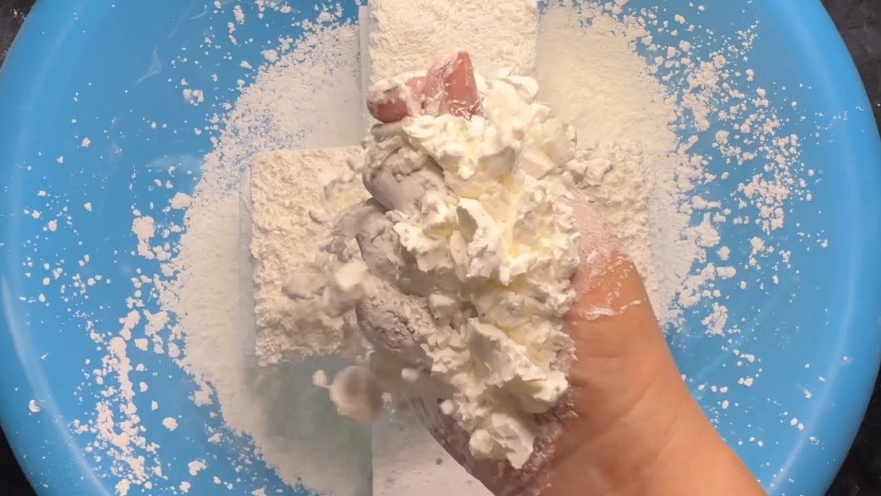 Squeaky • Gym Chalk Topped With Cornstarch - YouTube