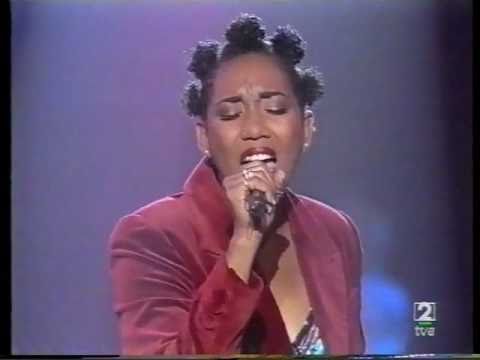 Diana King - L L Lies (Live in Música Si)