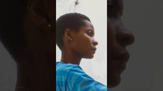 Famous 'Art is a medicine of its kind' Everlyn Nicodemus 🚑 Wealth