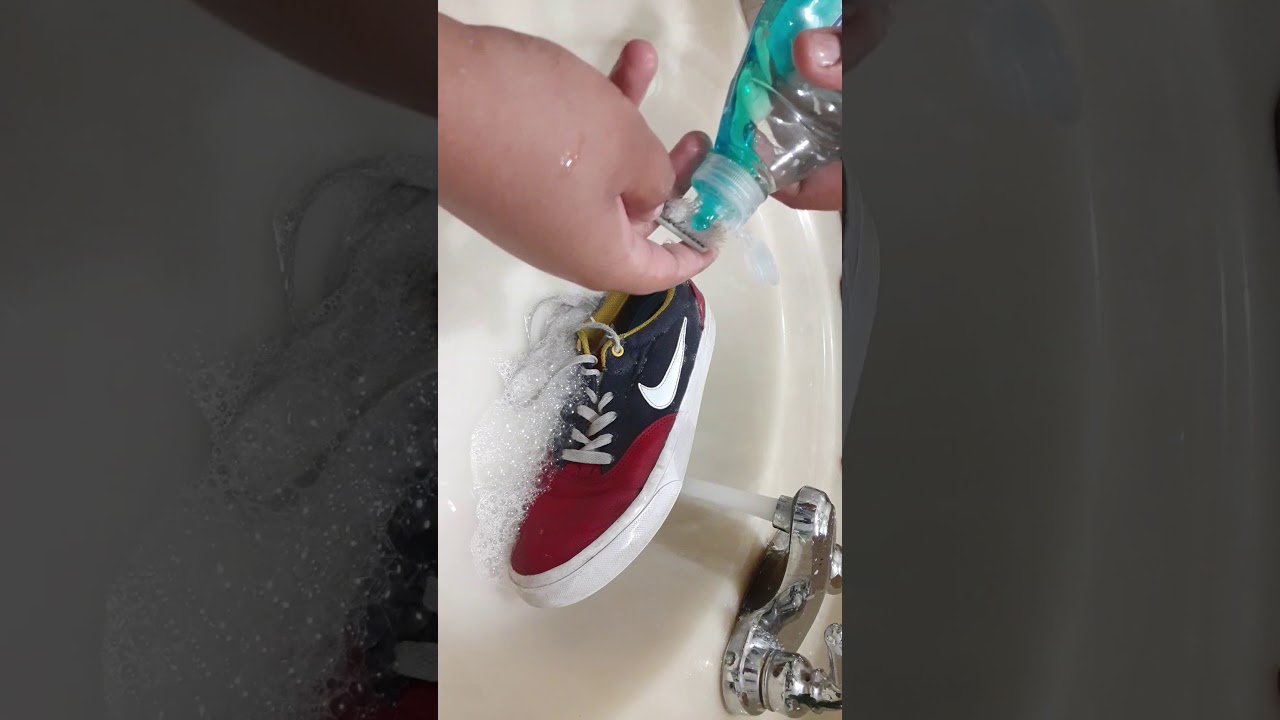 How to clean your shoes 