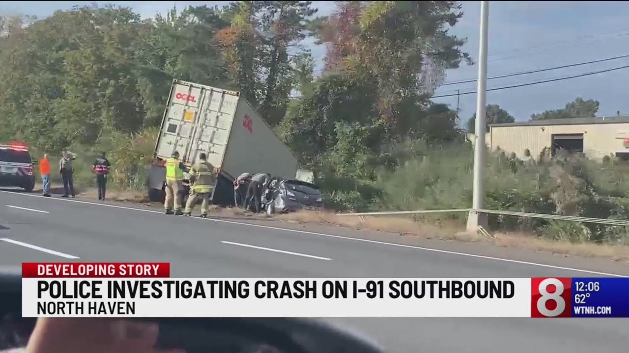 Tractor-trailer crash slows traffic on I-91 South in North Haven - YouTube