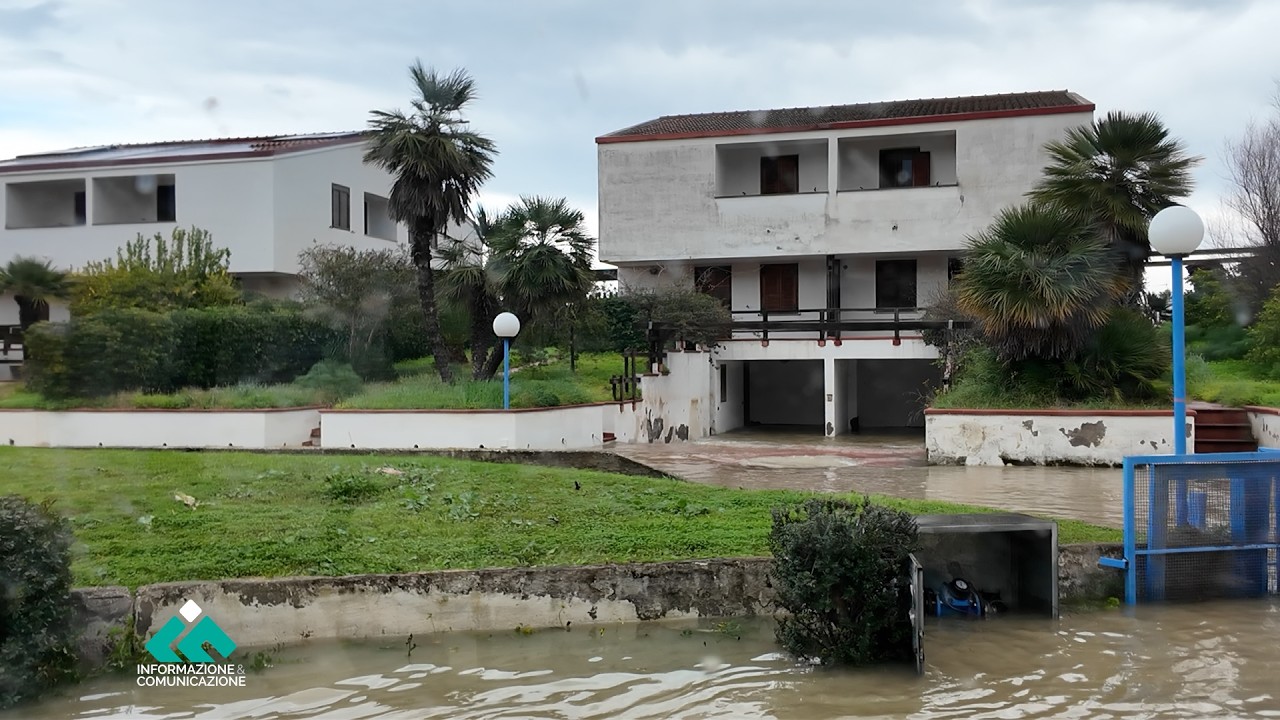 Esondazione del Crati. Laghi di Sibari, l’acqua torna a salire: “Non lasciateci soli”