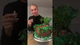 please hire me 😤 I make a great bug cake 🤌🏼 How do ya think i did Should this be a one hit