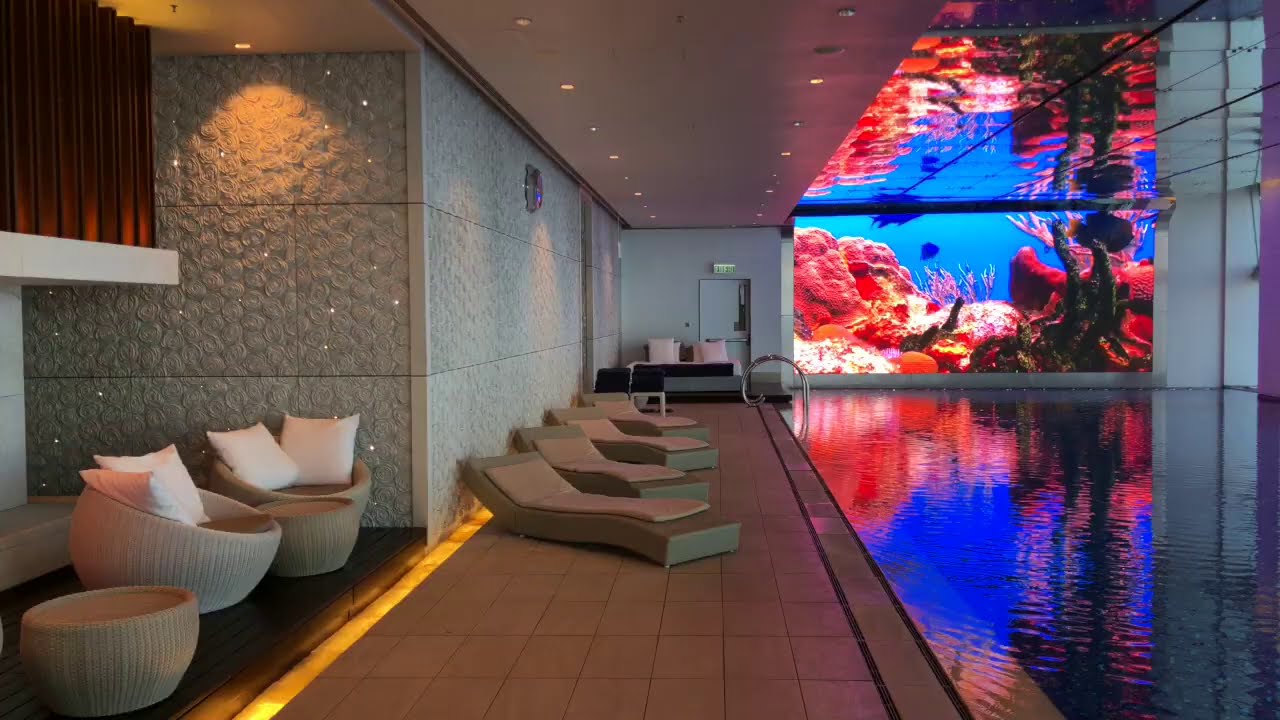 Ritz-Carlton Hong Kong - Indoor Pool and Gym