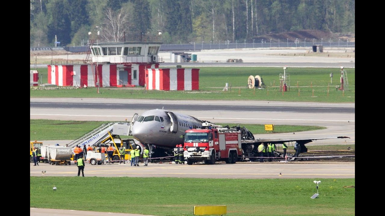 Un rayo pudo causar el accidente del avión de Aeroflot en Moscú YouTube Un rayo pudo causar el accidente del avión de Aeroflot en Moscú YouTube