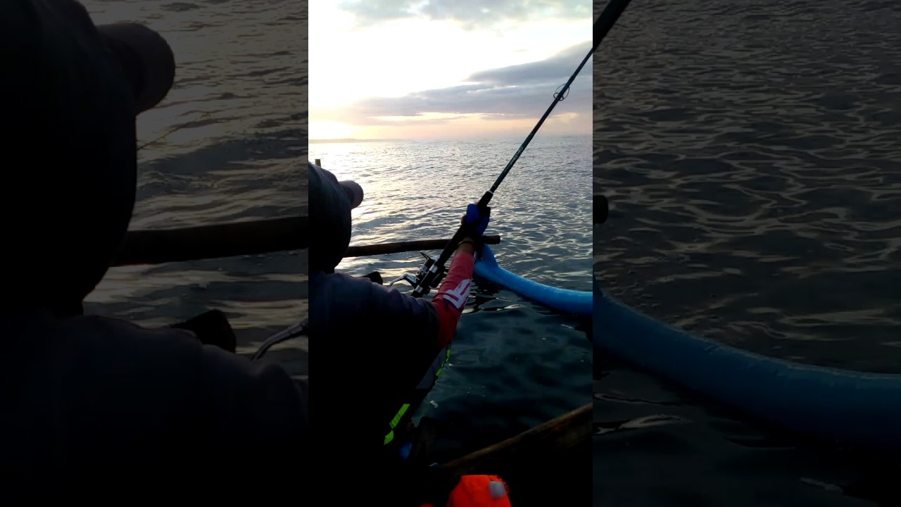 Mancing di pantai bojongsalawe