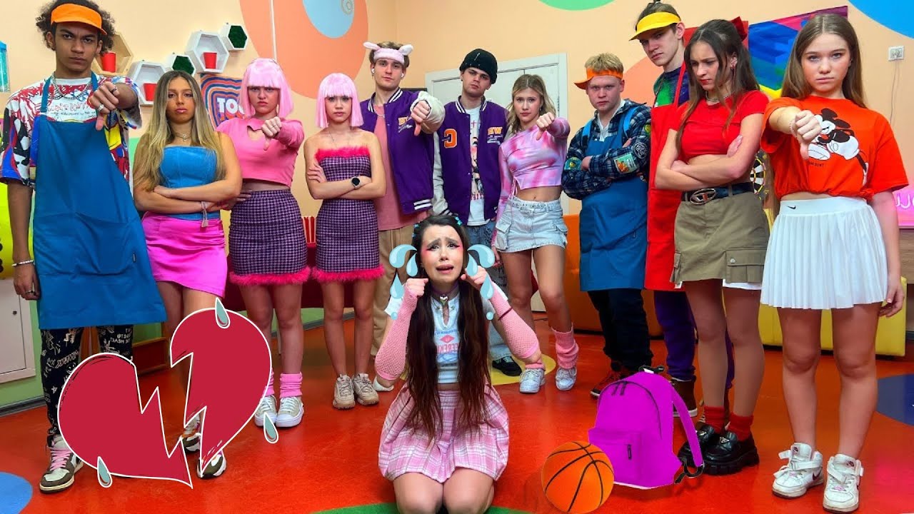 Amina НАПУШТА ШКОЛУ? 😭 Ученице спремне да постану навијачице | KiKiDo Campus Serbian