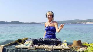 Funky House Mix/ DJ Set & Saxophone/ Summer Session by the Sea in Croatia