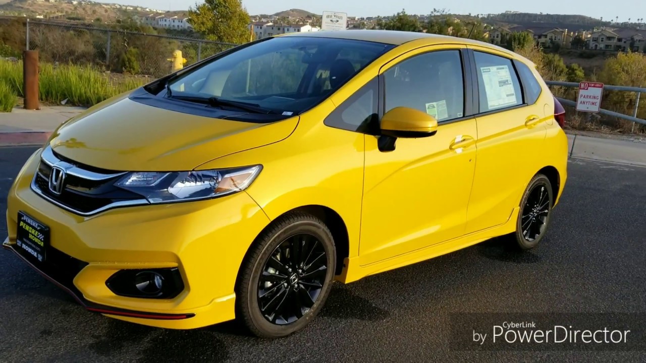 18 Honda Fit Sport Review The 18 Fit Is Bigger Than You Think Youtube