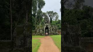 ខ្លោងទ្វារប្រាសាទបន្ទាយក្ដី #cambodia #travel #history #nature