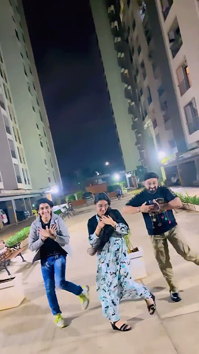 Tumhe aankhon mein basaya🦋💕 | #saamiyashahidaly #dance #family