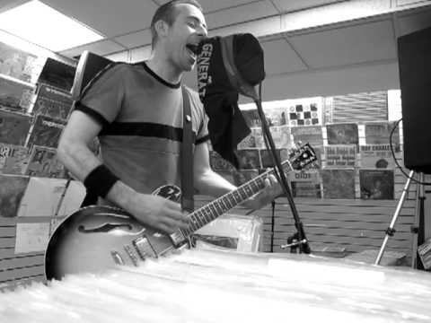 Ted Leo - "So It Goes" (Rockpile Cover) at Generation Records