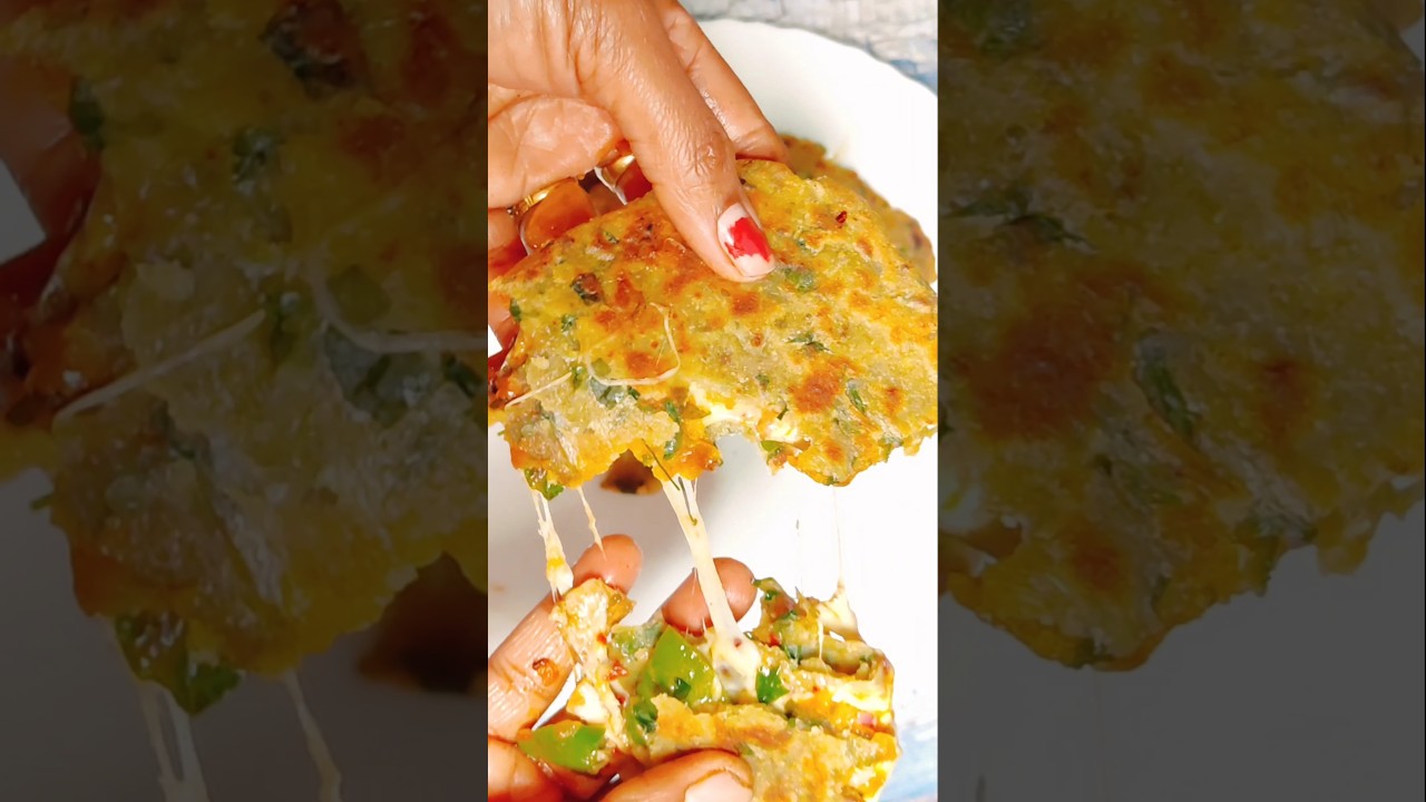 Pizza Paratha 🧀🍕🧀 #pizzaparatha #pizzalover #pizza #snackideas #pizzarecipe #nashta #nashtarecipe