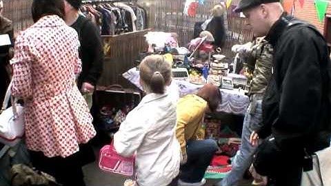 Mr Scruff - Nice Up The Function feat. Roots Manuva