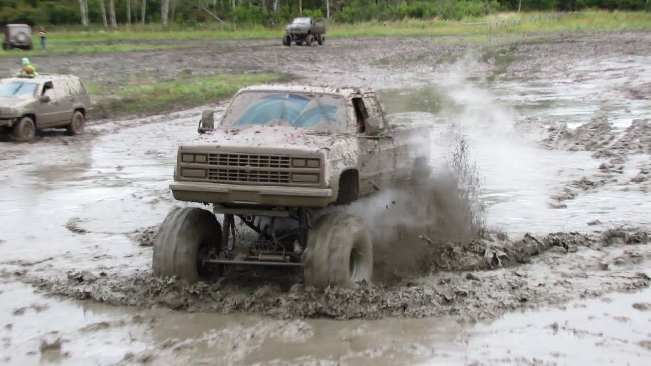 4 Door Ford Truck At Country Compound Mud Bog - YouTube