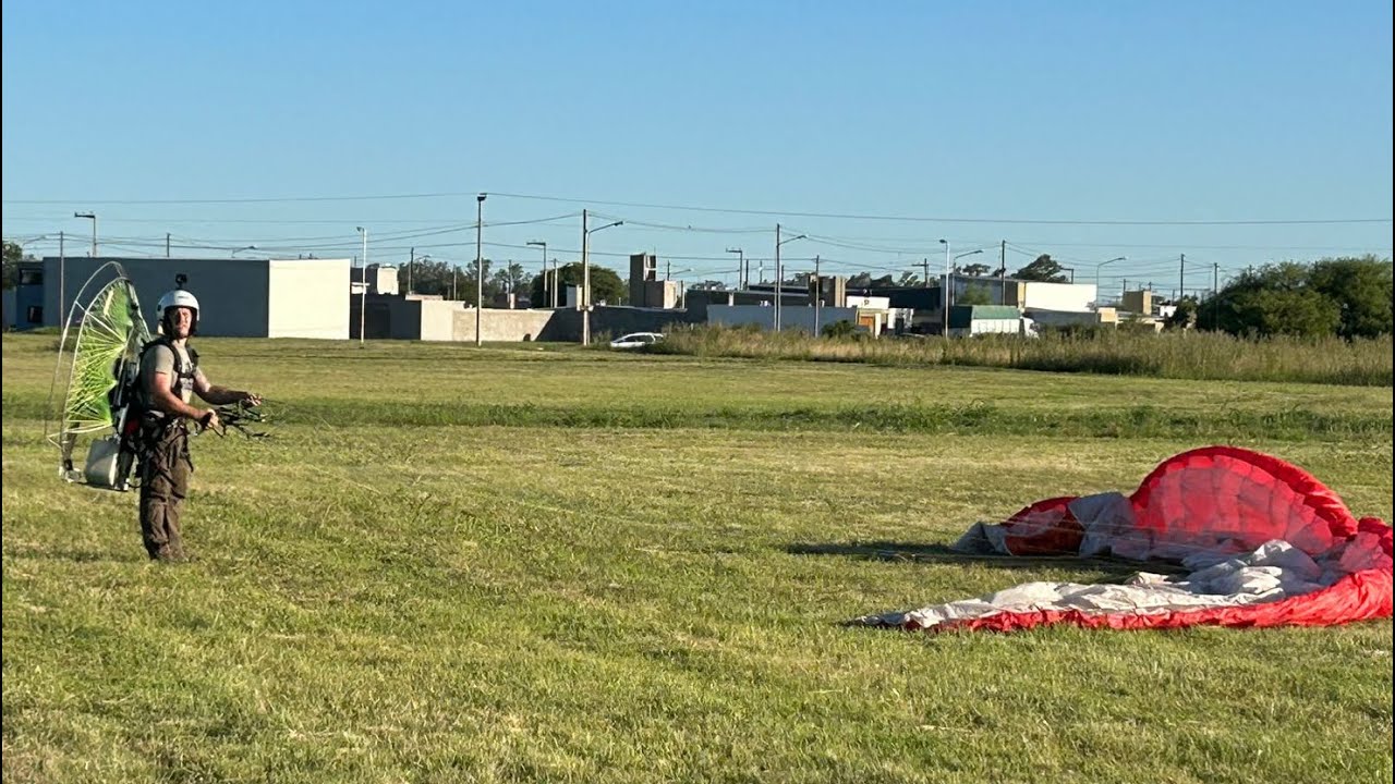 Asi se vive el vuelo en paramotor!