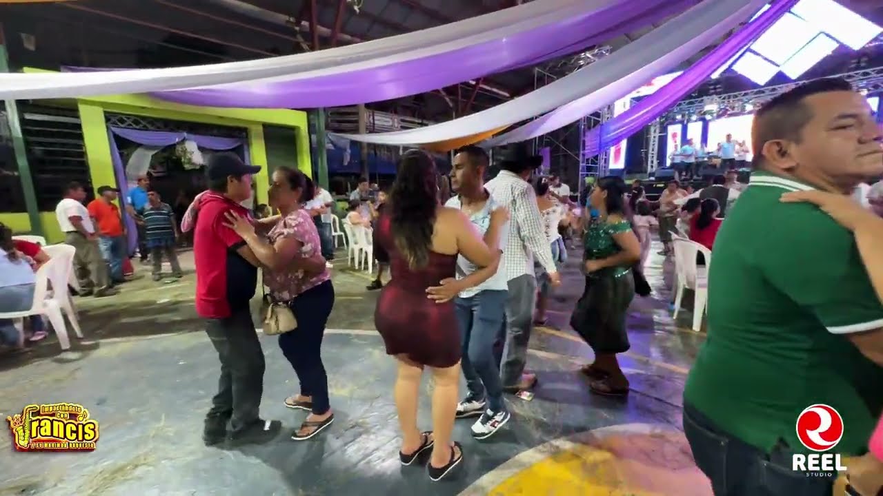 Francis y su Marimba Orquesta - Ojos de Madera / Fue en un café / El Alacrán tumbando caña