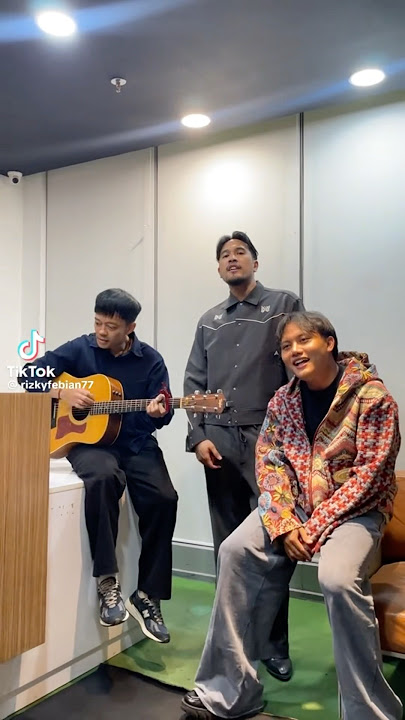 Lagu Alamak versi Bahasa 🇬🇧                                         #rizkyfebian #cover #laguviral