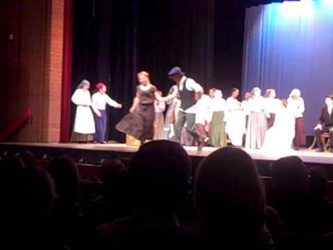 PUSD's Fiddler on the Roof 2010 - The Wedding Danc...