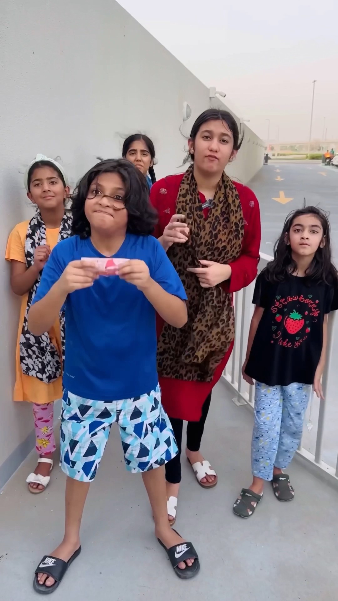 Laalchi Bubbly Auntie ? #foryou #shortvideo #trending #viral #funnyvideos #comedy #shorts