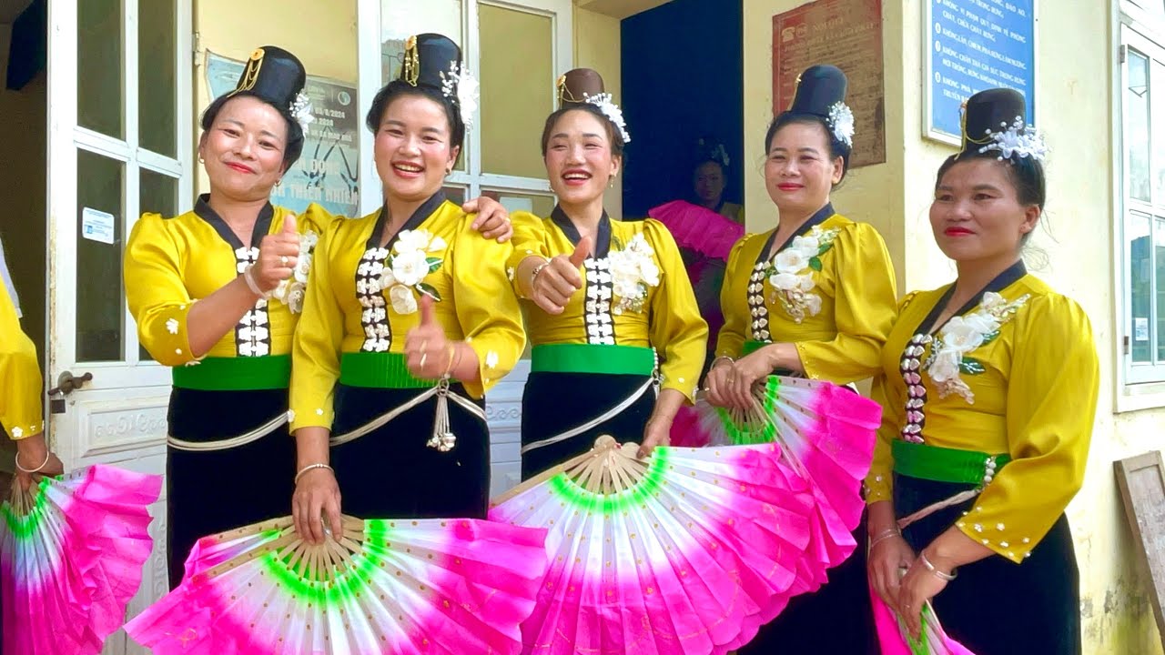 Đi giao lưu văn nghệ tại bản dầu rất vui đội chủ nhà múa cánh bướm mùa Xuân #nhacxoetaybac