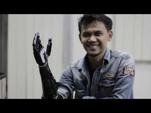Video: Siapa yang mencipta tangan bionik?