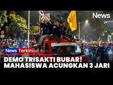 UNJUK RASA BUBAR! Mahasiswa Trisakti Pulang Sambil Acungkan 3 Jari