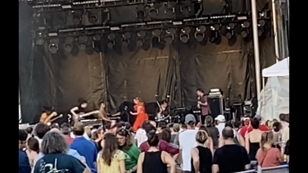 SLEATER-KINNEY - The Fox & One Beat - Live at Brown's Island in Richmond, VA - August 18, 2021