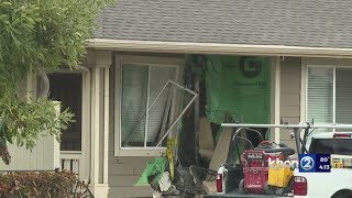 A car crashes into Ewa Beach home