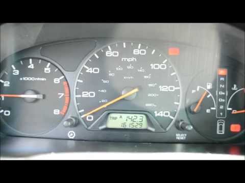 Video: Come si spegne la spia di manutenzione necessaria su una Honda Odyssey del 2003?