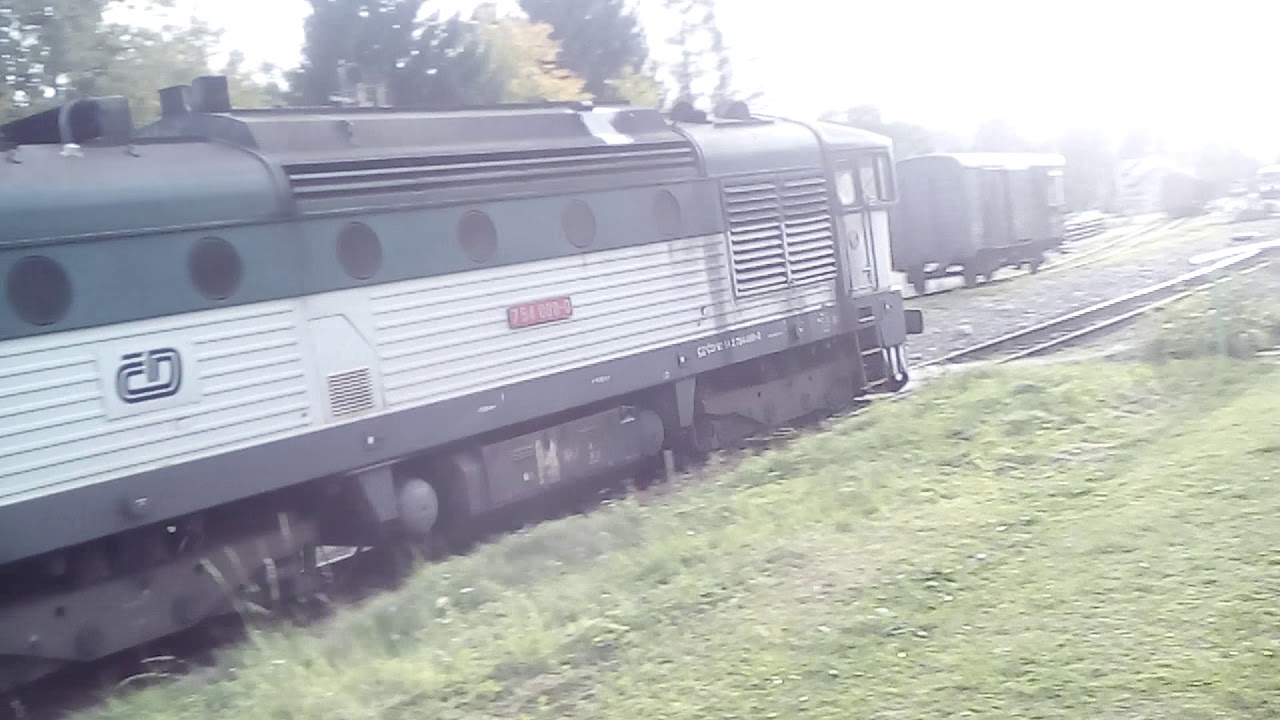 Lokomotiva ČD 753-Zaseklý klakson